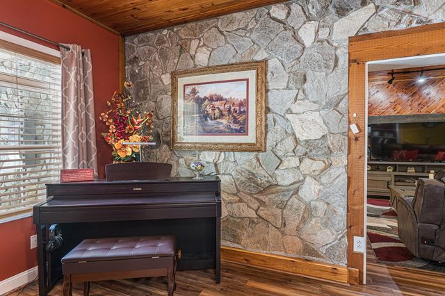 140 Kathryn Circle, Murphy, NC 28906