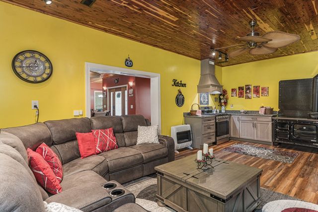 140 Kathryn Circle, Murphy, NC 28906