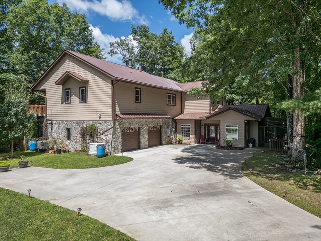 140 Kathryn Circle, Murphy, NC 28906