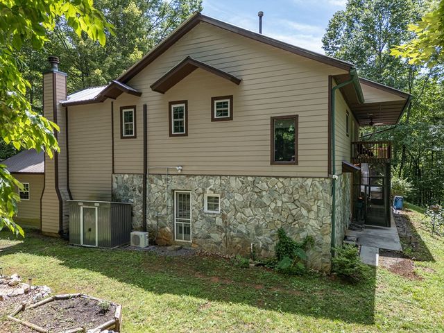 140 Kathryn Circle, Murphy, NC 28906
