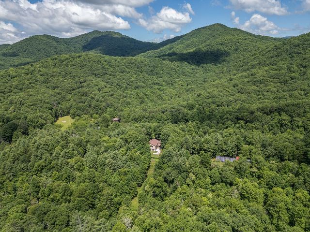 140 Kathryn Circle, Murphy, NC 28906