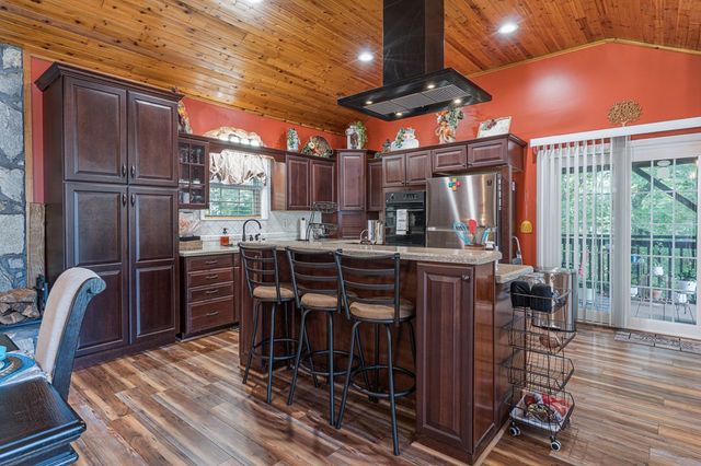 140 Kathryn Circle, Murphy, NC 28906