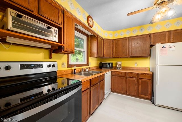 16741 Indian Hollow Road, Grafton, OH 44044