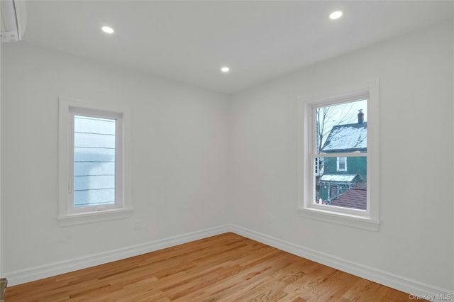 25 Walnut Street, New Rochelle, NY 10801