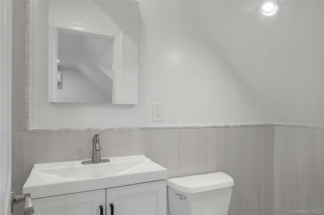 25 Walnut Street, New Rochelle, NY 10801