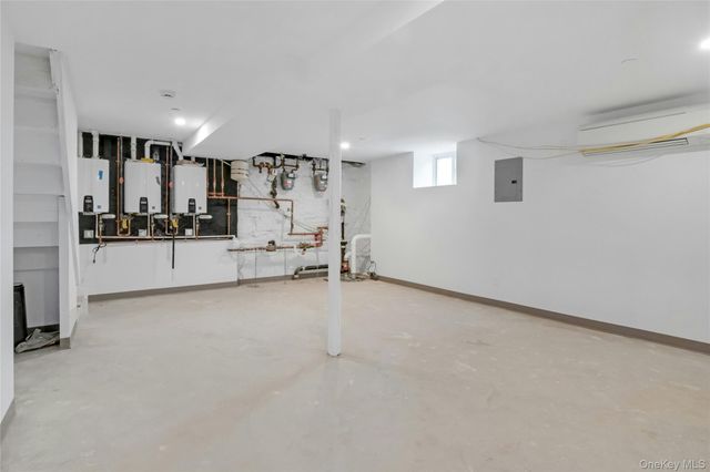 25 Walnut Street, New Rochelle, NY 10801