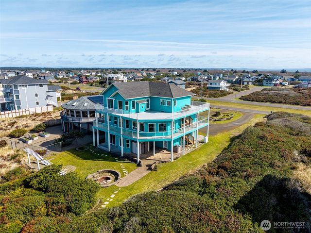 1191 Ocean Shores Boulevard SW, Ocean Shores, WA 98569