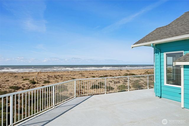1191 Ocean Shores Boulevard SW, Ocean Shores, WA 98569