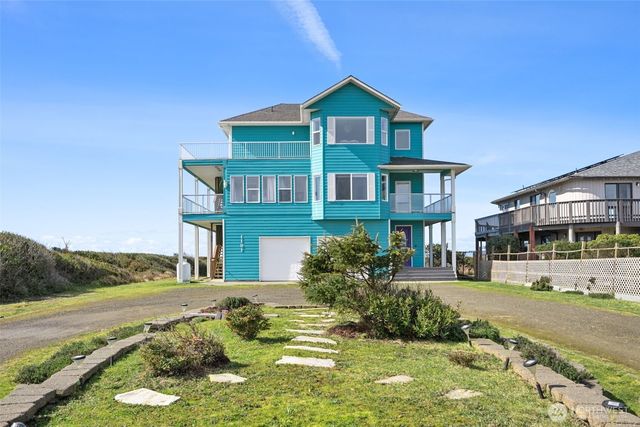 1191 Ocean Shores Boulevard SW, Ocean Shores, WA 98569