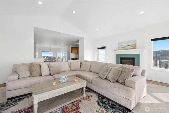 1191 Ocean Shores Boulevard SW, Ocean Shores, WA 98569