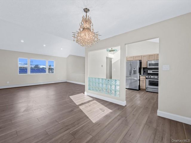 610 Windmill Avenue, West Babylon, NY 11704