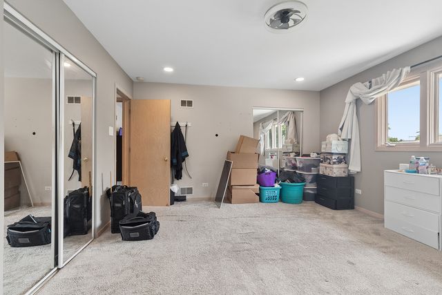 6619 Courtney Drive, Oak Forest, IL 60452