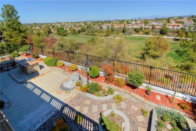 45316 Saint Tisbury, Temecula, CA 92592