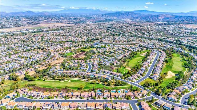 45316 Saint Tisbury, Temecula, CA 92592