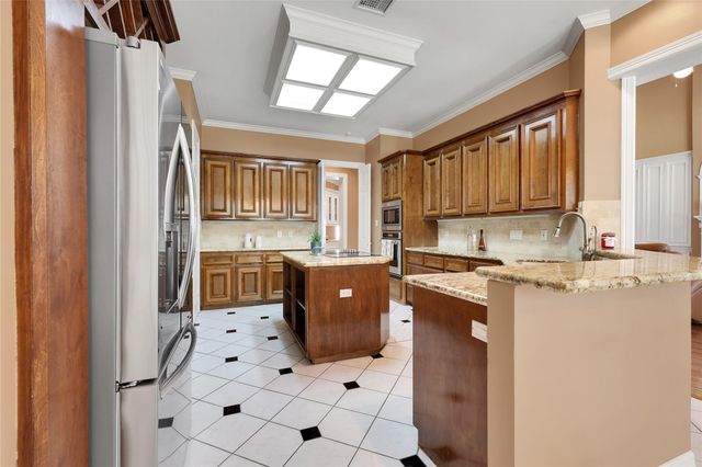 1715 Forestlake Drive, Sugar Land, TX 77479