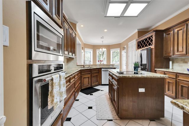 1715 Forestlake Drive, Sugar Land, TX 77479