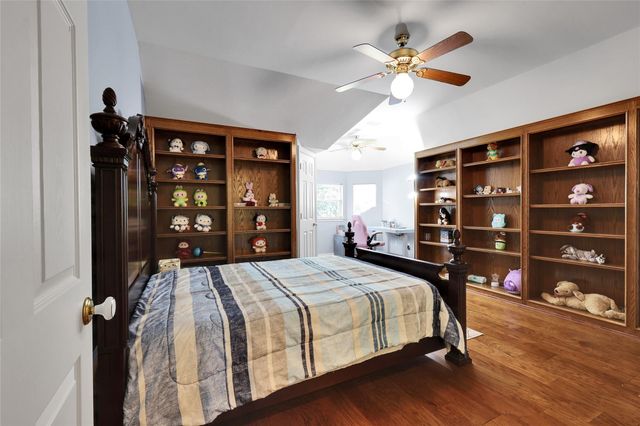 1715 Forestlake Drive, Sugar Land, TX 77479