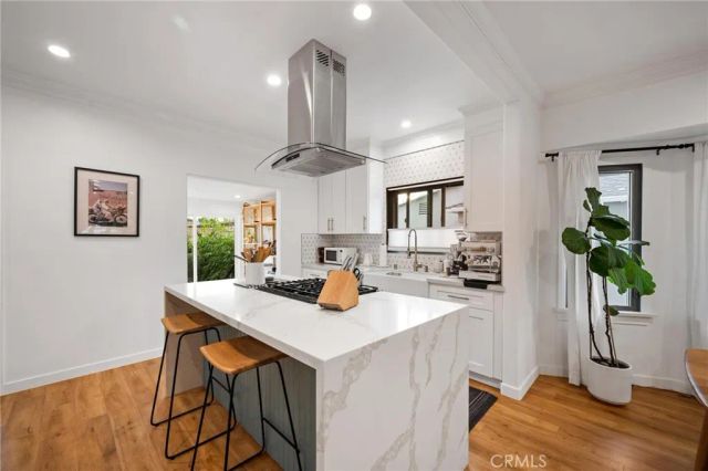 1350 Carlton Drive, Glendale, CA 91205