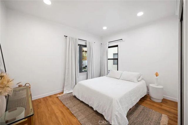 1350 Carlton Drive, Glendale, CA 91205