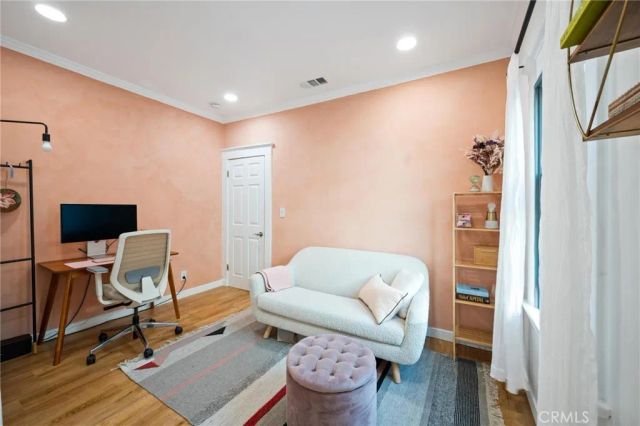 1350 Carlton Drive, Glendale, CA 91205