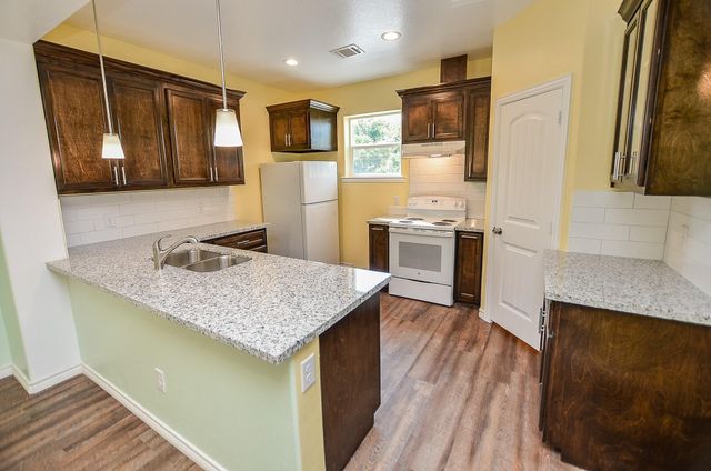 239 Broadhurst Drive A, Houston, TX 77047