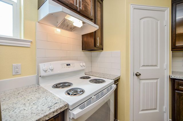 239 Broadhurst Drive A, Houston, TX 77047