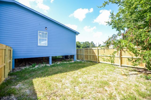 239 Broadhurst Drive A, Houston, TX 77047