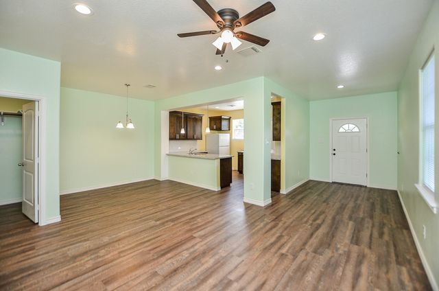 239 Broadhurst Drive A, Houston, TX 77047