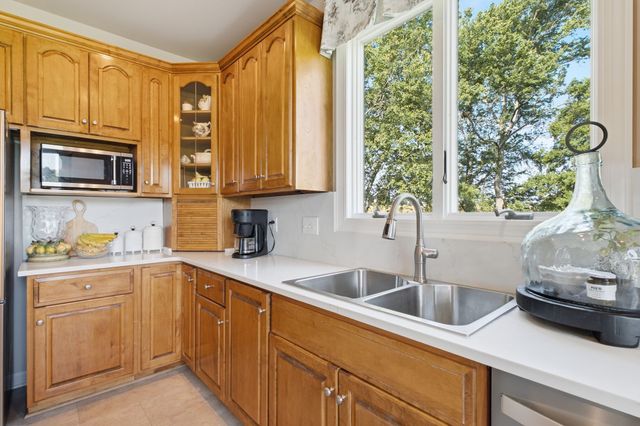 1955 Trace Creek Road, Mc Ewen, TN 37101