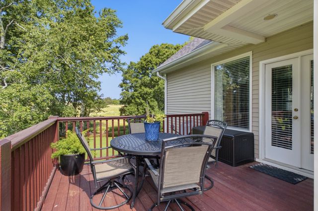 1955 Trace Creek Road, Mc Ewen, TN 37101