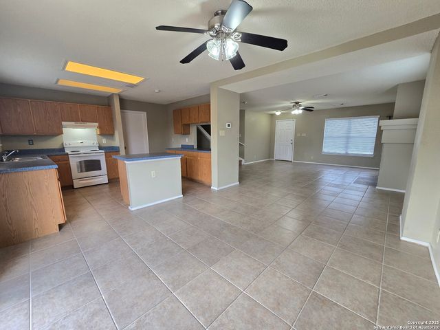 307 Stone Point, New Braunfels, TX 78130