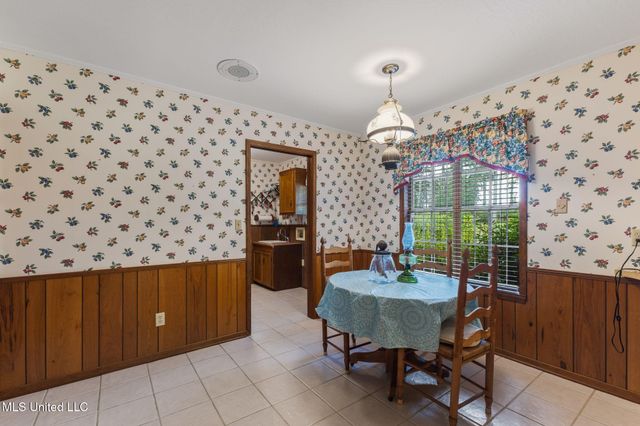 307 Salem School Road, Collins, MS 39428