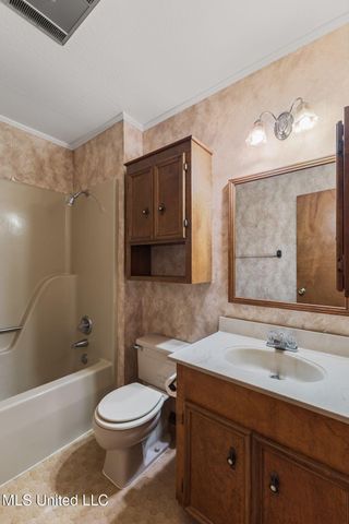 307 Salem School Road, Collins, MS 39428