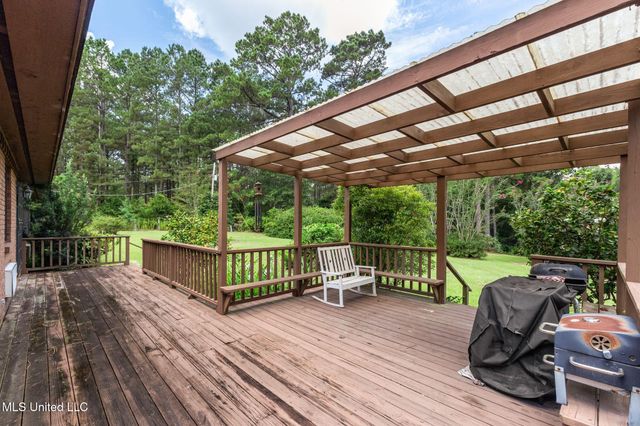 307 Salem School Road, Collins, MS 39428