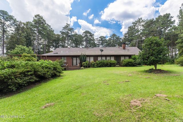 307 Salem School Road, Collins, MS 39428