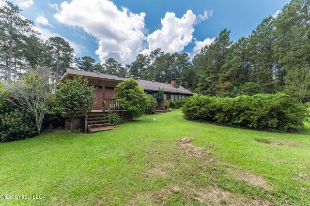 307 Salem School Road, Collins, MS 39428