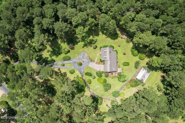 307 Salem School Road, Collins, MS 39428