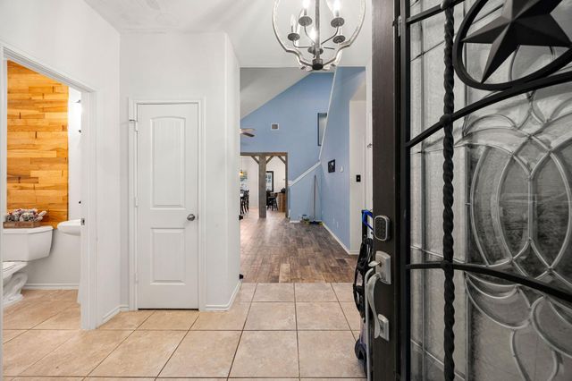 6715 Strawberry Brook Lane, Dickinson, TX 77539