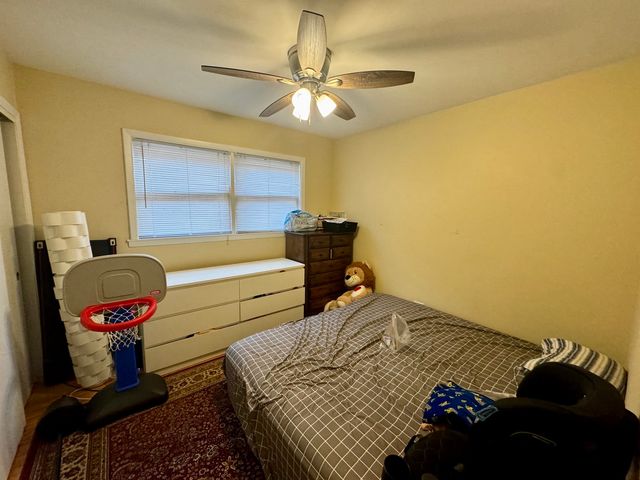 1465 N Northwest Highway 1, Park Ridge, IL 60068