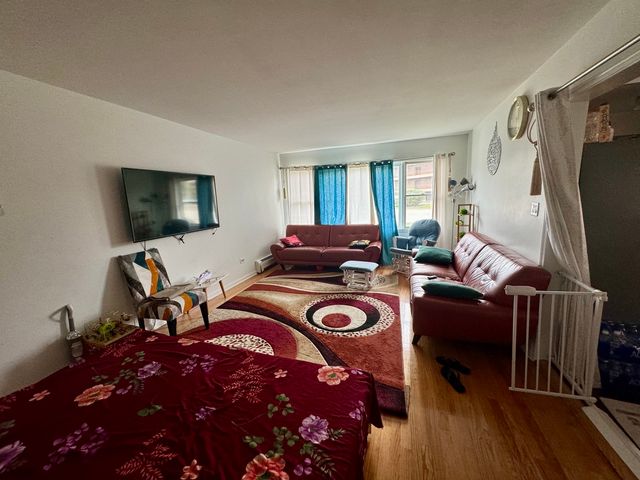 1465 N Northwest Highway 1, Park Ridge, IL 60068