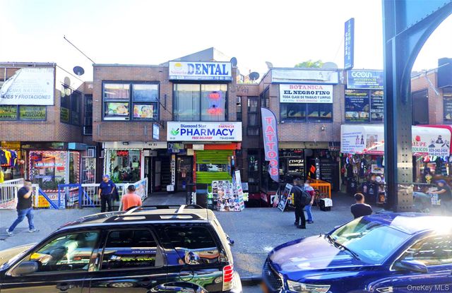 88-20 Roosevelt Avenue 3, Jackson Heights, NY 11372
