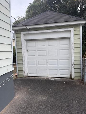 279 S Columbus Avenue, Mount Vernon, NY 10553