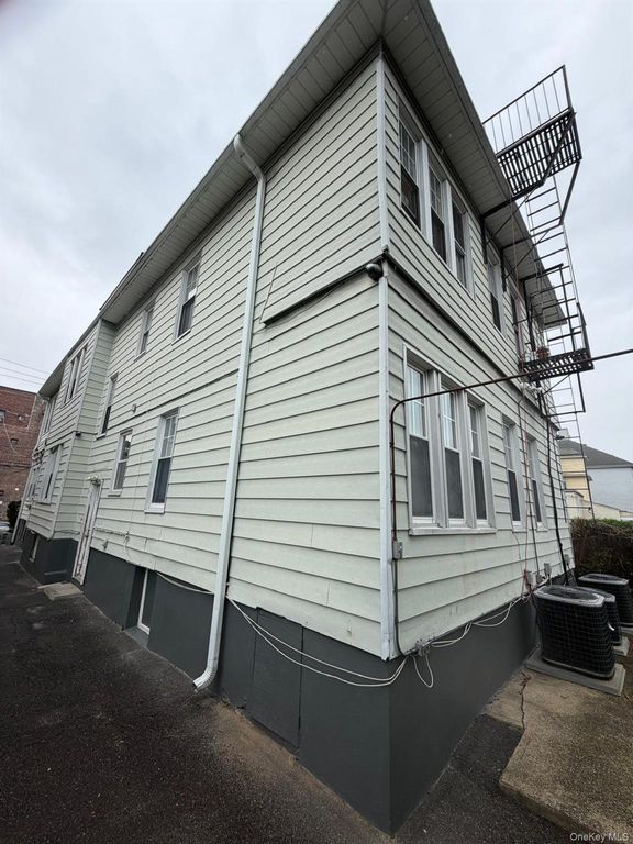 279 S Columbus Avenue, Mount Vernon, NY 10553 — photo 4
