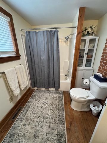 716 ROYALTON STREET, Waupaca, WI 54981