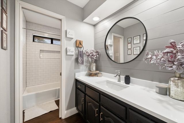 4706 El Salvador Court, Arlington, TX 76017