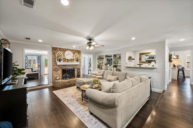 4706 El Salvador Court, Arlington, TX 76017