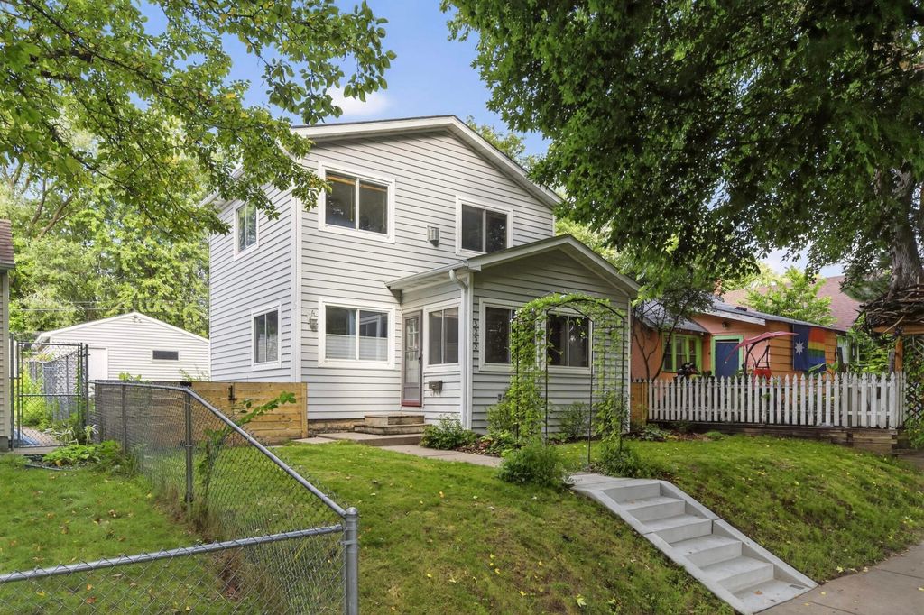 5232 43rd Avenue S, Minneapolis, MN 55417