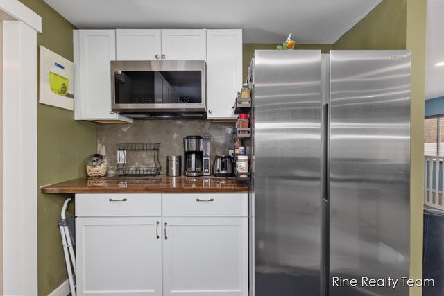 68199 Sassafras Street, Edwardsburg, MI 49112