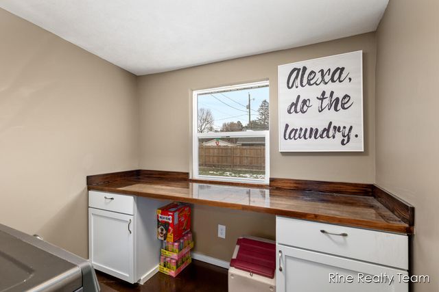 68199 Sassafras Street, Edwardsburg, MI 49112