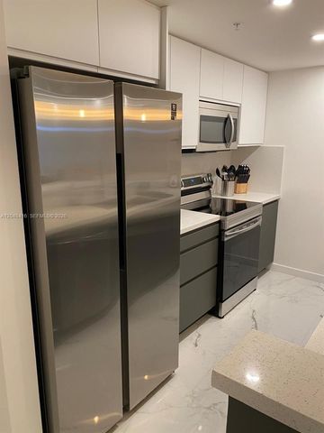 5601 Collins Avenue 722, Miami Beach, FL 33140